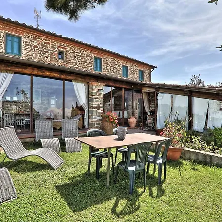 Casa Vacanze La Porta Aparthotel